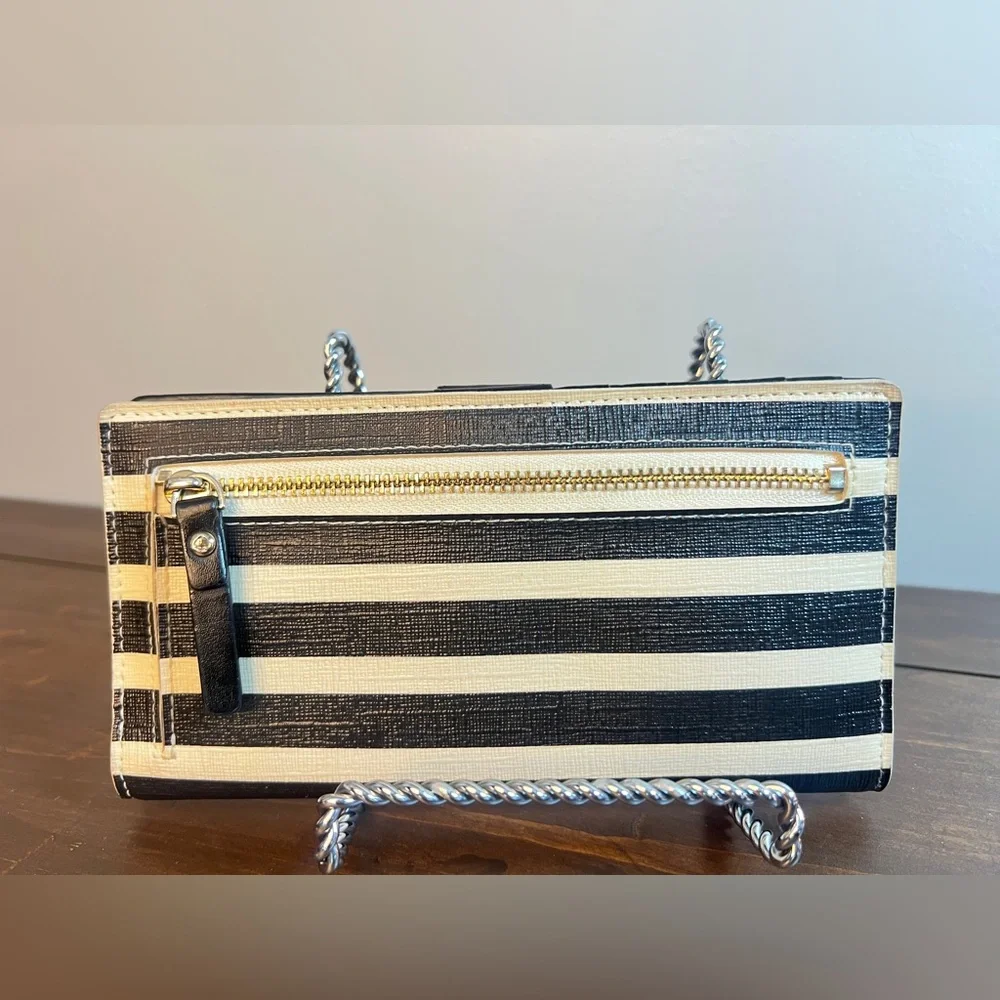 Kate Spade Fairmount Square Stacy continental snap wallet in a black and white
